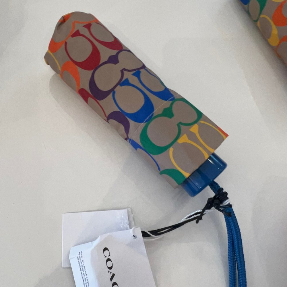coach Uv Protection Mini Umbrella In Rainbow Signature C4324 - Picture 2 of 4